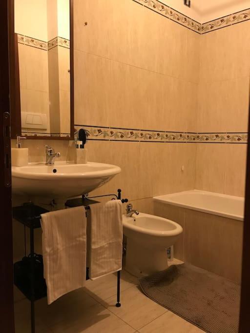 Apartment With Private Parking - Roma Est. Lunghezza Zewnętrze zdjęcie